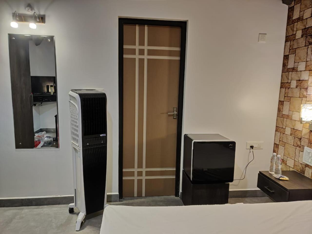 The Mountain Shades Resort 마디케리 외부 사진