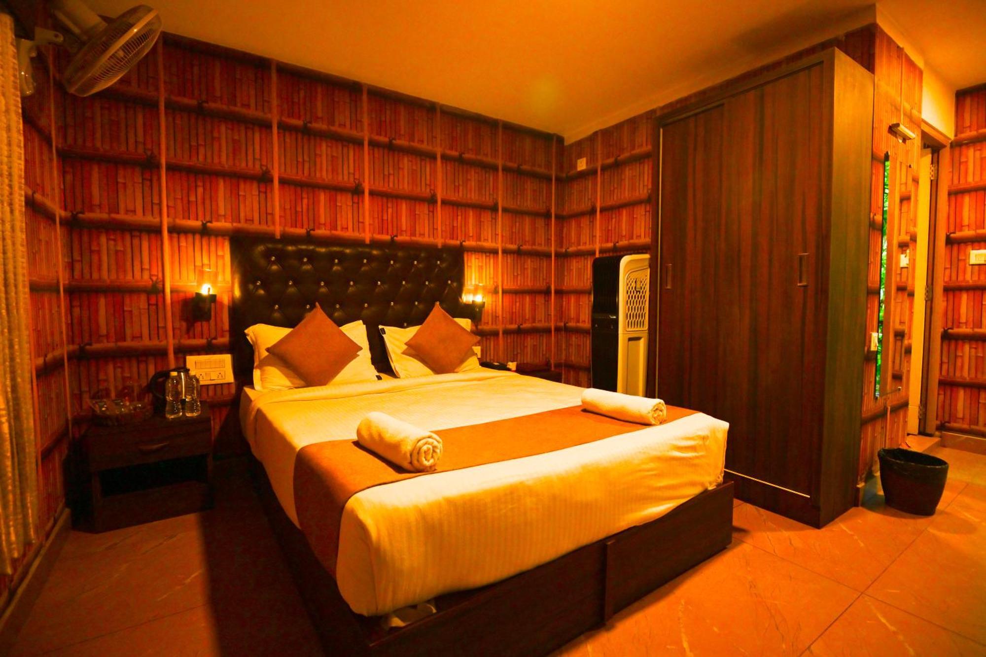 The Mountain Shades Resort 마디케리 외부 사진